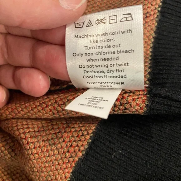 Draper James RSVP Women’s Cardigan Sweater 1X Black Floral Print NWT Plus Size - Picture 8 of 10